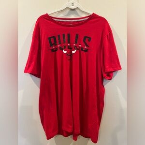 NBA Chicago Bulls Basketball men’s XXL red short sleeve t-shirt athletic casual‎